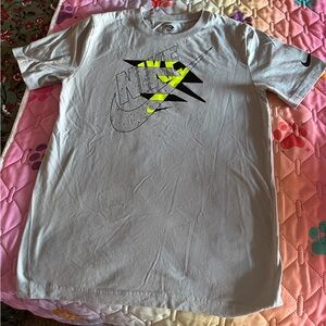 Nike Light Gray T-Shirt with Black and Yellow Accents